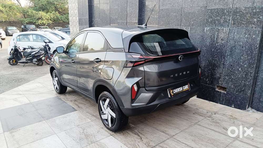 Tata Nexon Smart Plus1.2 Revotron Petrol 5 Mt, 2025, Petrol