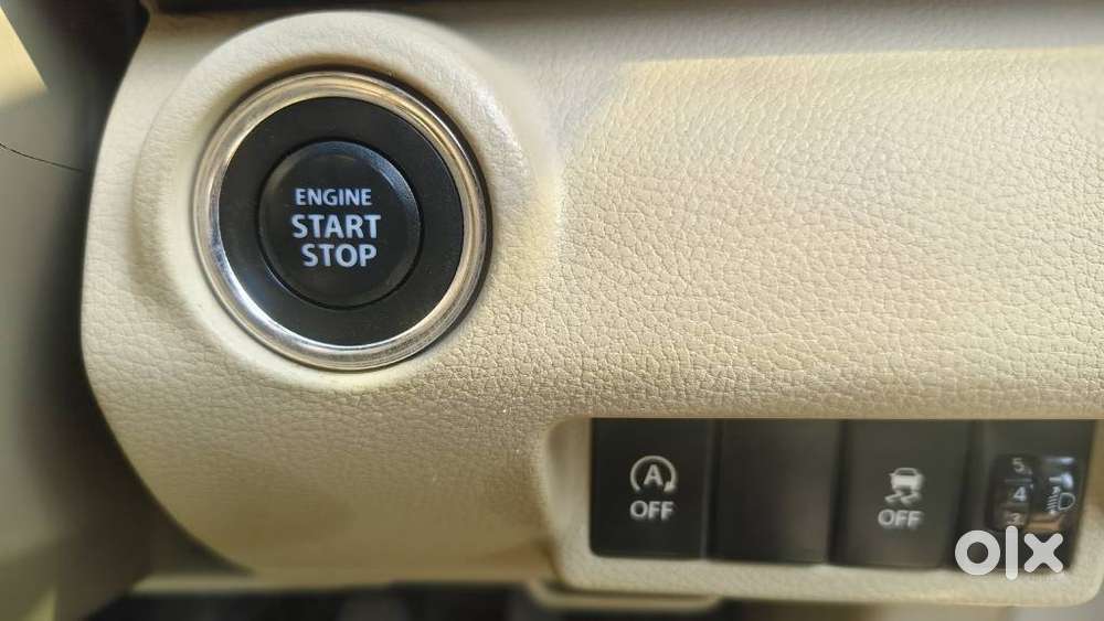 Maruti Suzuki Ertiga 1.5 Zxi Plus Shvs, 2023, Petrol