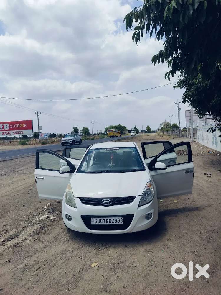 Hyundai I20 Active 2011 Diesel 125000 Km Driven