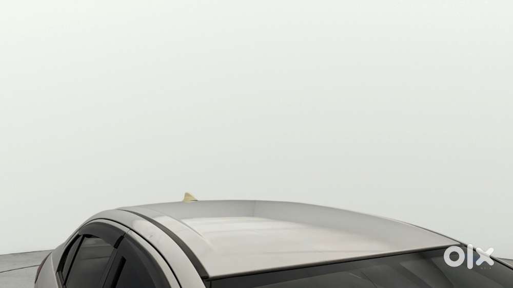 Maruti Suzuki Ciaz 1.5 Alpha Shvs Petrol, 2021, Petrol