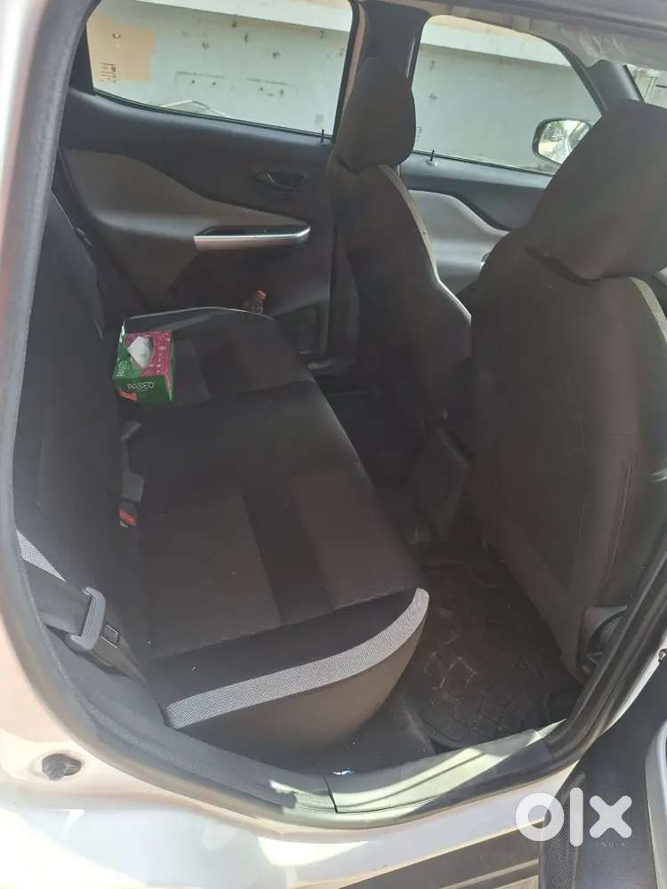 Car Is In Good Condition Showroom Track Moving Abroad