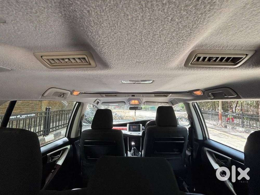 Toyota Innova Crysta 2.4 V, 2016, Diesel