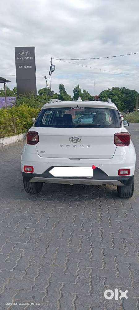 Hyundai Venue Sx (o) Mt 1.5 Diesel, 2020