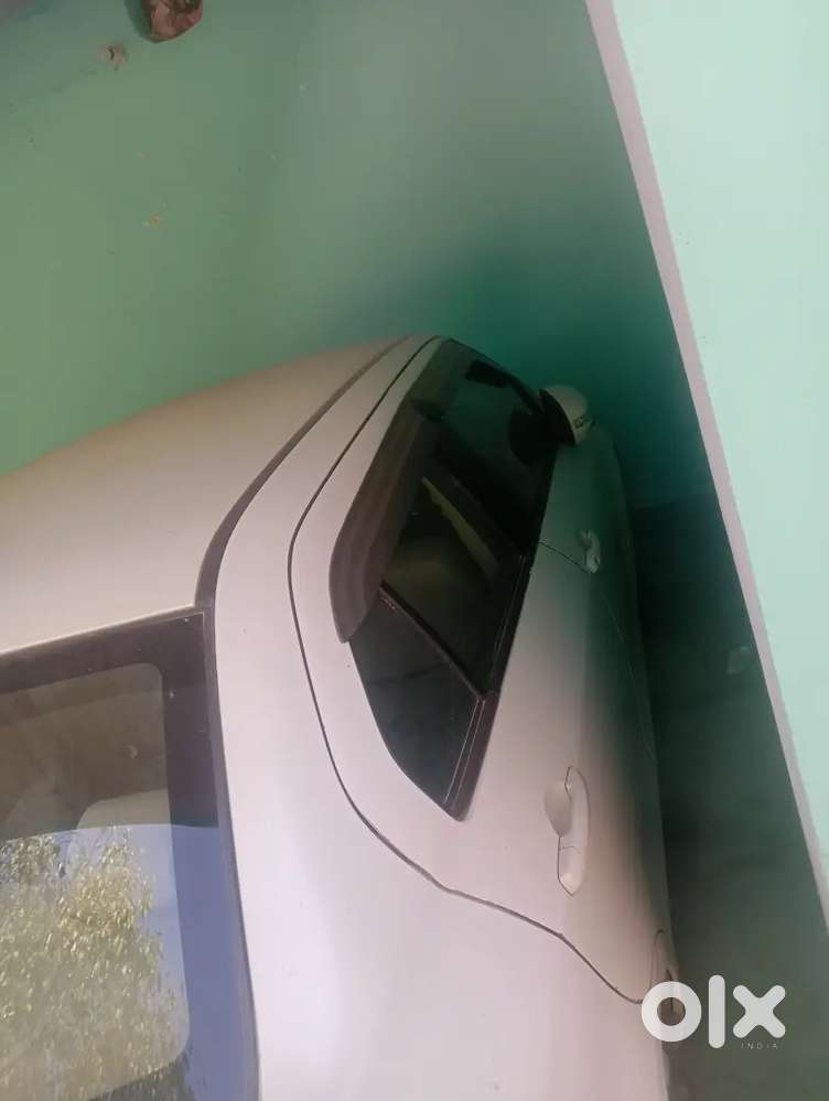 Maruti Suzuki Dzire 2015