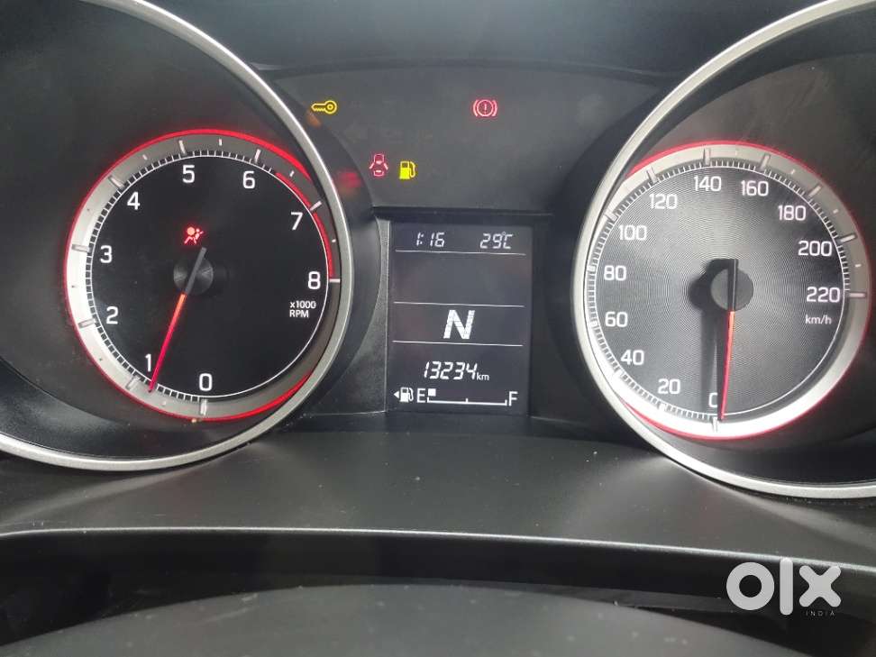 Maruti Suzuki Swift Amt Zxi, 2022, Petrol