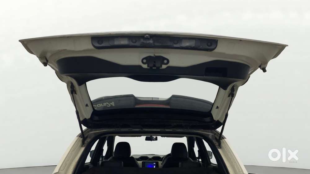 Nissan Magnite 1.0 Xv, 2021, Petrol