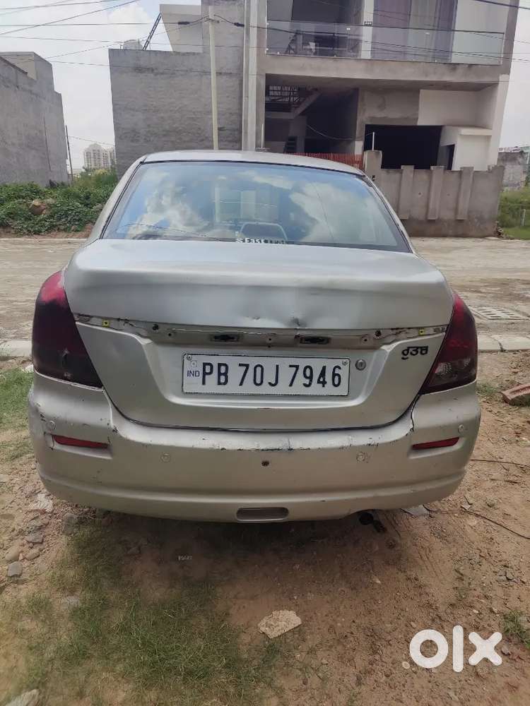 Maruti Suzuki Dzire 2011