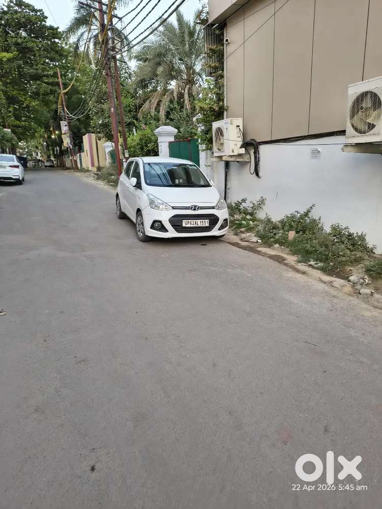 White Colour 2014 Model Grand I10 Diesel Car