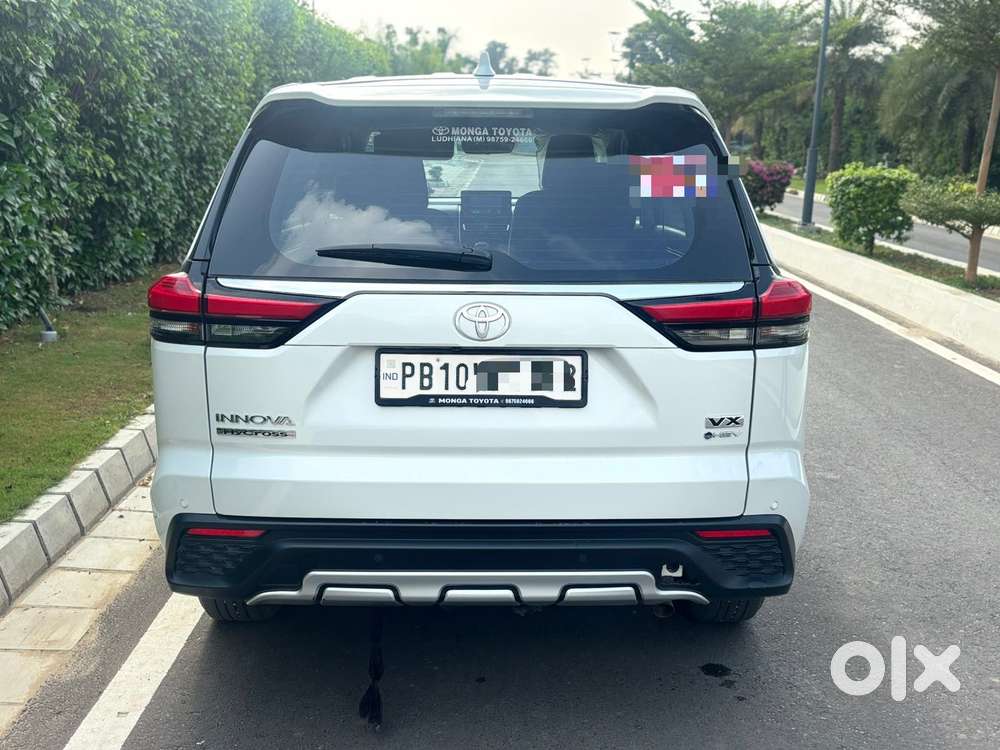 Toyota Innova Hycross 2.0 Vx Hybrid 7 Str, 2026, Petrol