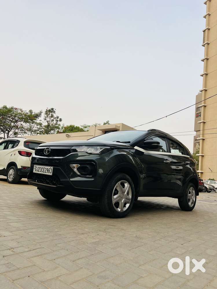 Tata Nexon 1.2 Revotron Xm Plus (s), 2023, Petrol