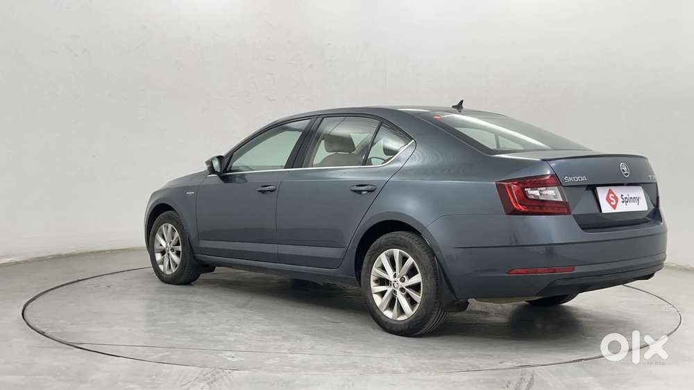 Skoda Octavia 2.0 L K Tsi At, 2018, Petrol