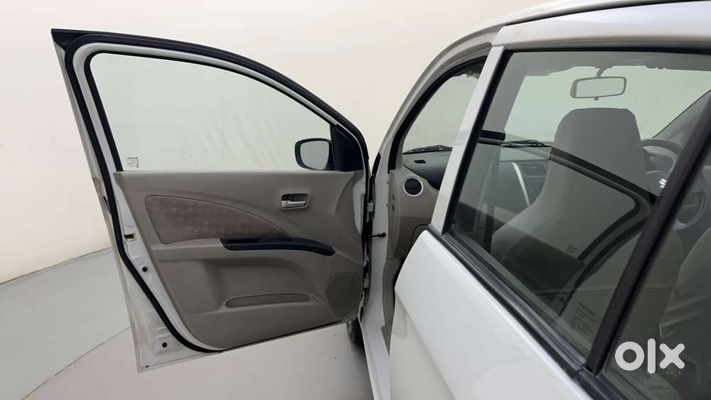Maruti Suzuki Celerio Zxi Optional Amt, 2016, Petrol