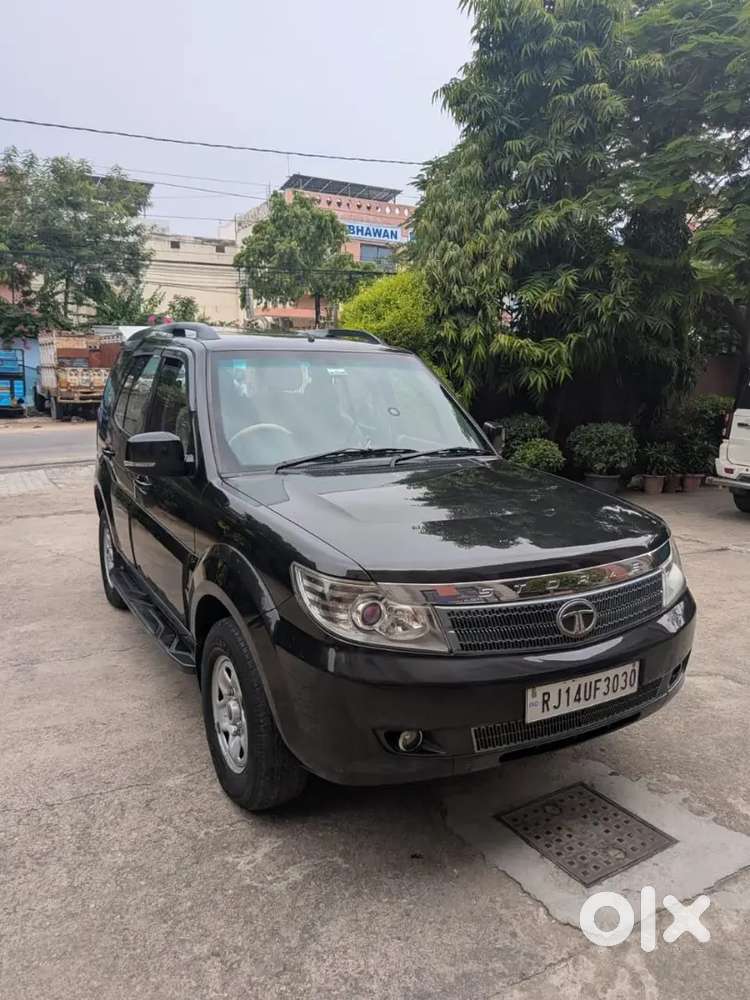 Tata Safari Storme 2014