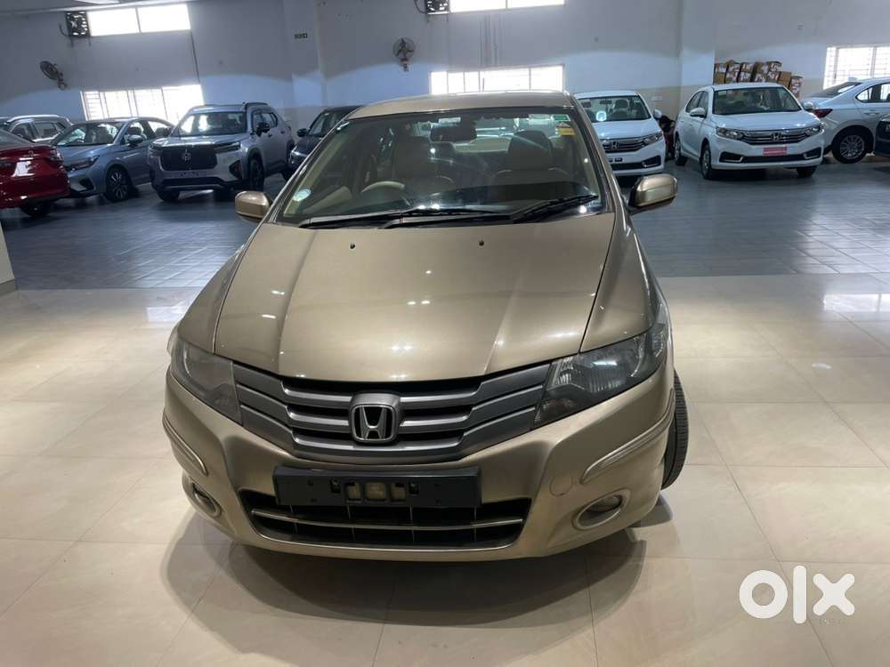 Mint 2011 Honda City I-vtec V (top-end)  65k Kms  5-yr Fitness