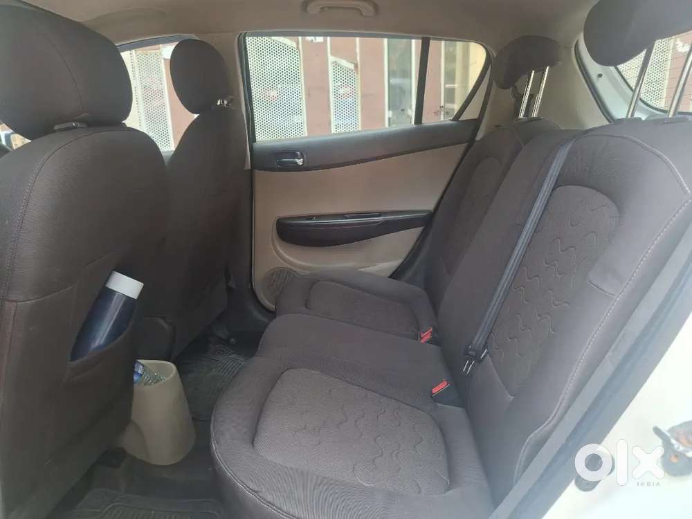 2010 Hyundai I20 Asta Top Model  Just Rs 1,89,000/- Final..