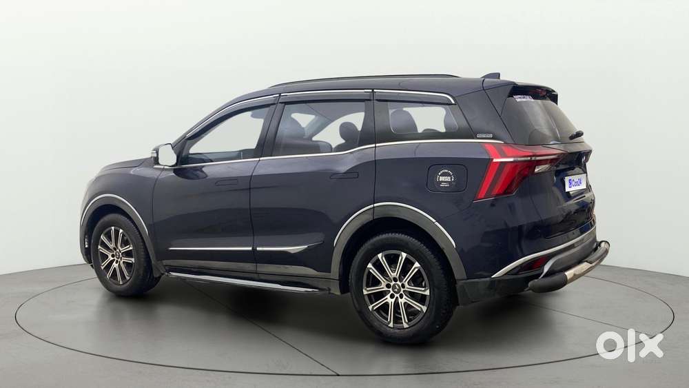 Mahindra Xuv700 2.0 Ax 3 Petrol At 5 Str, 2023, Diesel