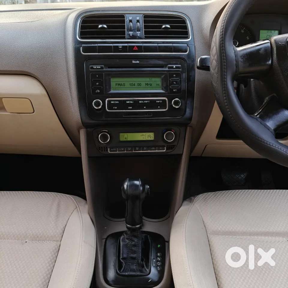 Skoda Rapid 1.6 Mpi At Elegance, 2013, Petrol