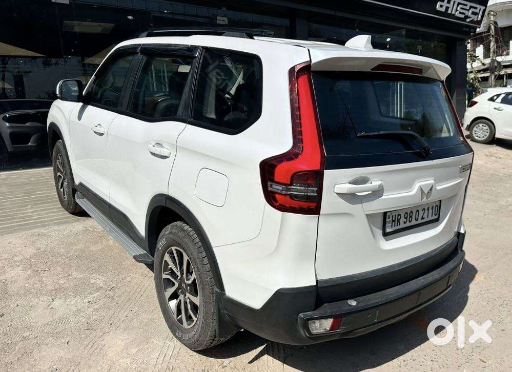 Mahindra Scorpio-n 2.0 Z4 Petrol At 7 Str, 2024, Petrol