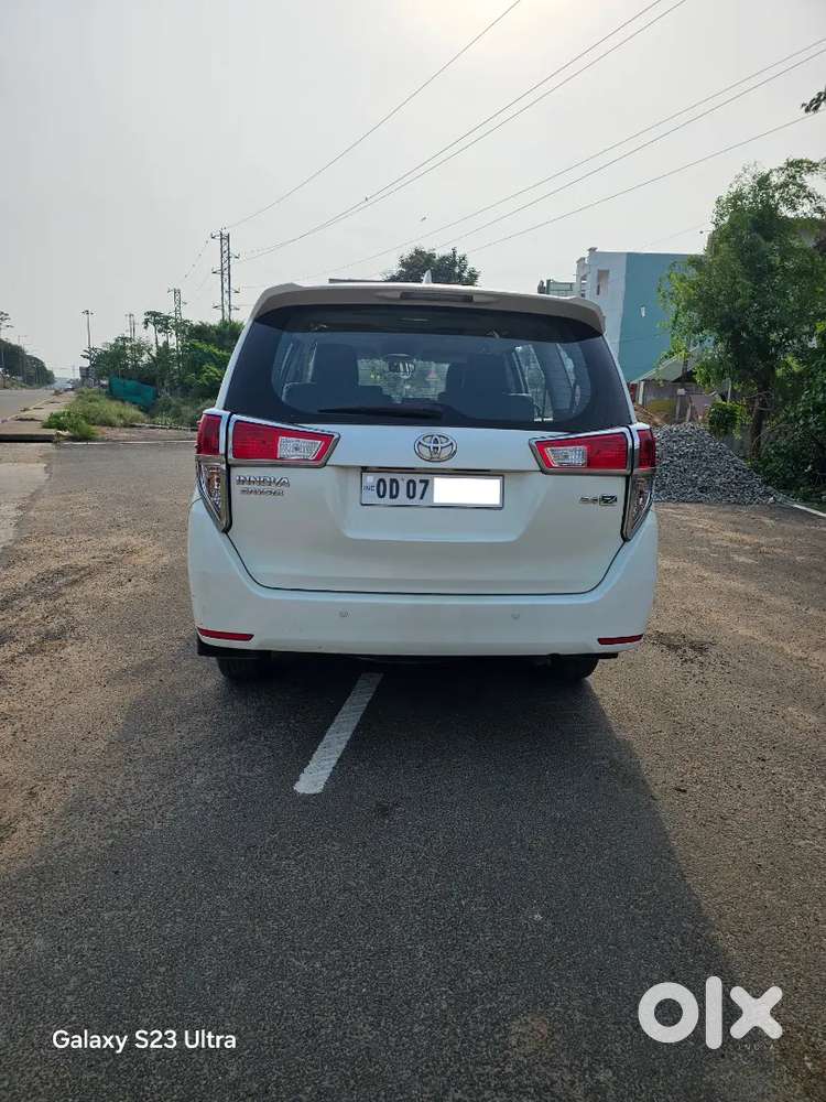Toyota Innova Crysta 2017