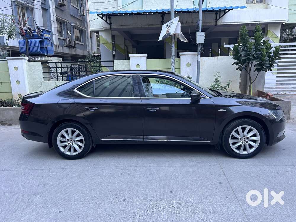 Skoda Superb Lk 1.8 Tsi At, 2017, Petrol