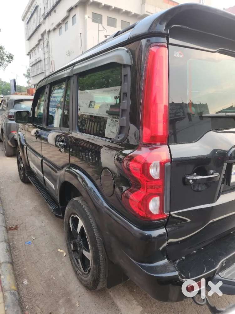 Mahindra Scorpio Classic, 2023, Diesel