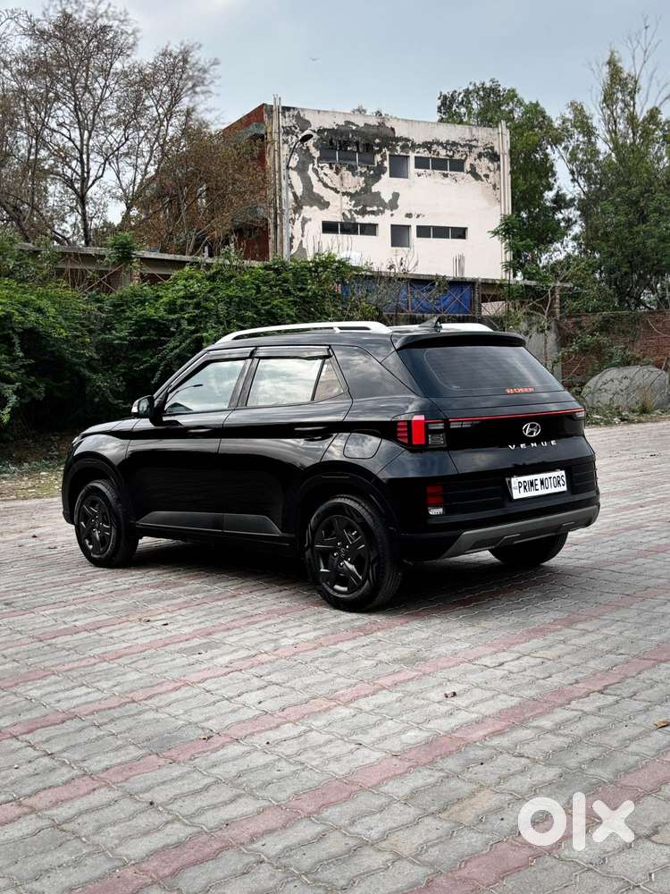 Hyundai Venue S 1.2 Petrol, 2025, Cng & Hybrids