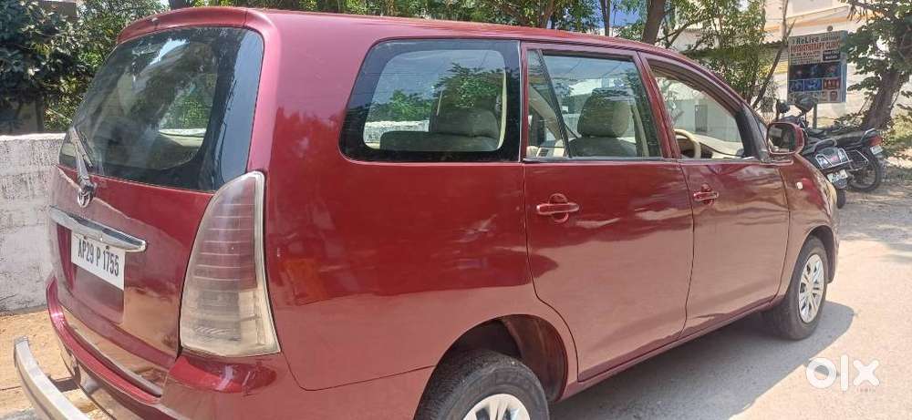 Toyota Innova 2.5 G (diesel) 8 Seater, 2006, Diesel