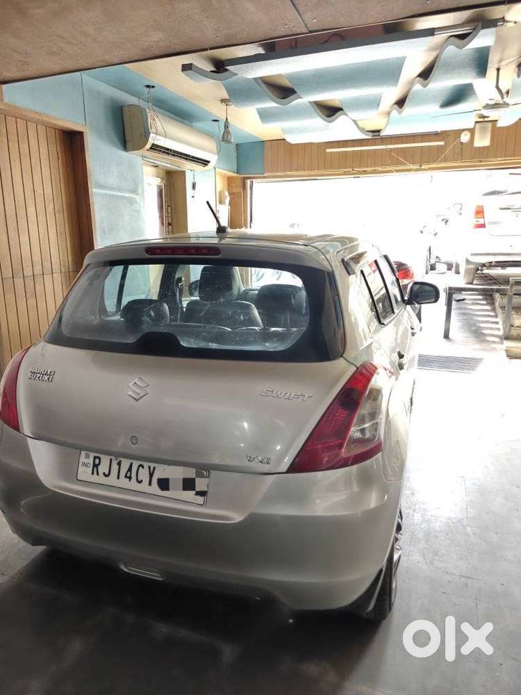 Maruti Suzuki Swift Lxi Optional-o, 2015, Petrol
