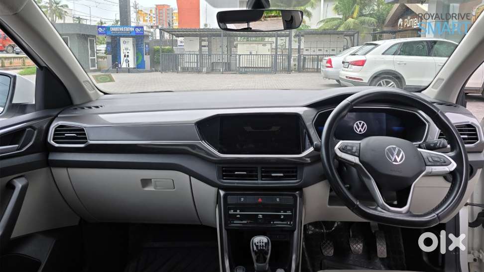Volkswagen Taigun, 2022, Petrol