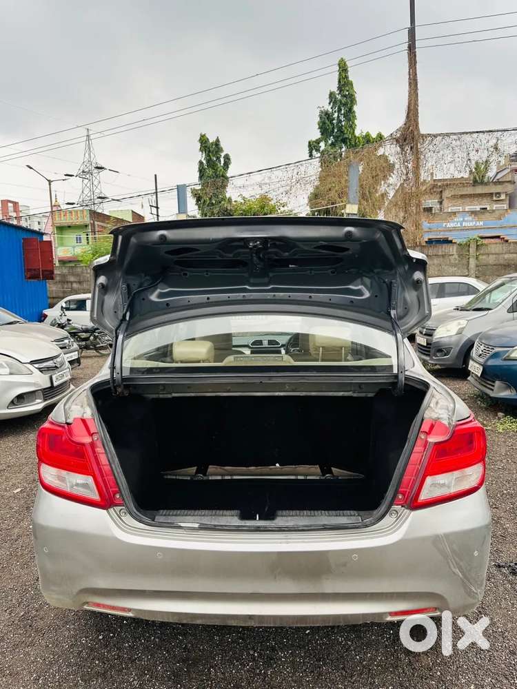 Maruti Suzuki Dzire 1.2 Vxi, 2023, Petrol