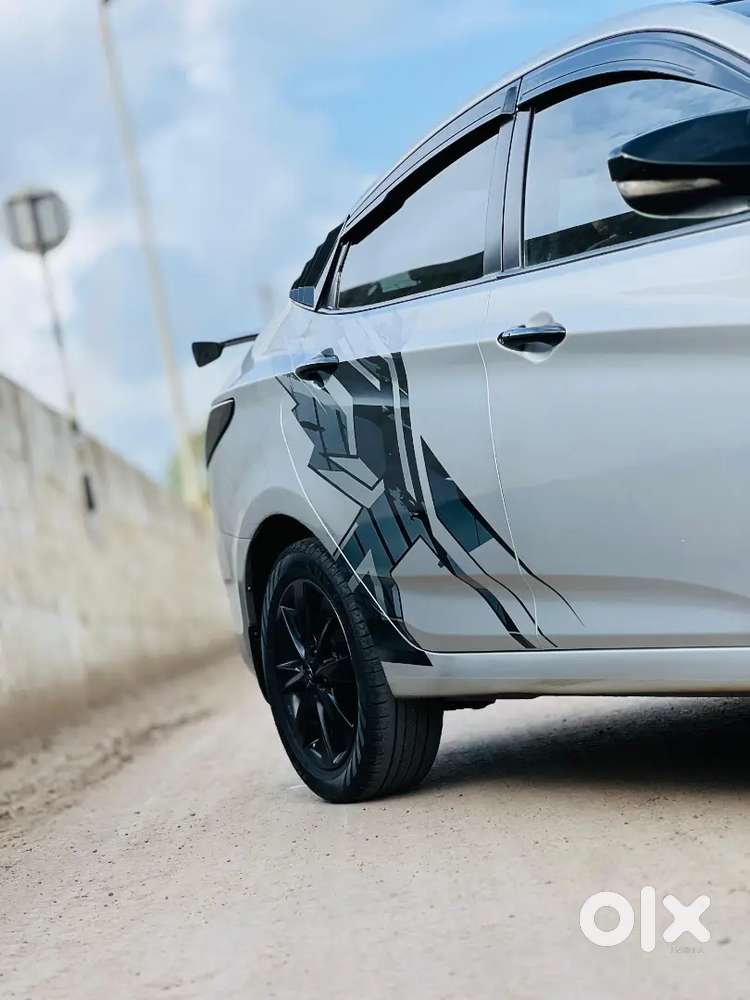 Hyundai Verna 1.6 Crdi 201
