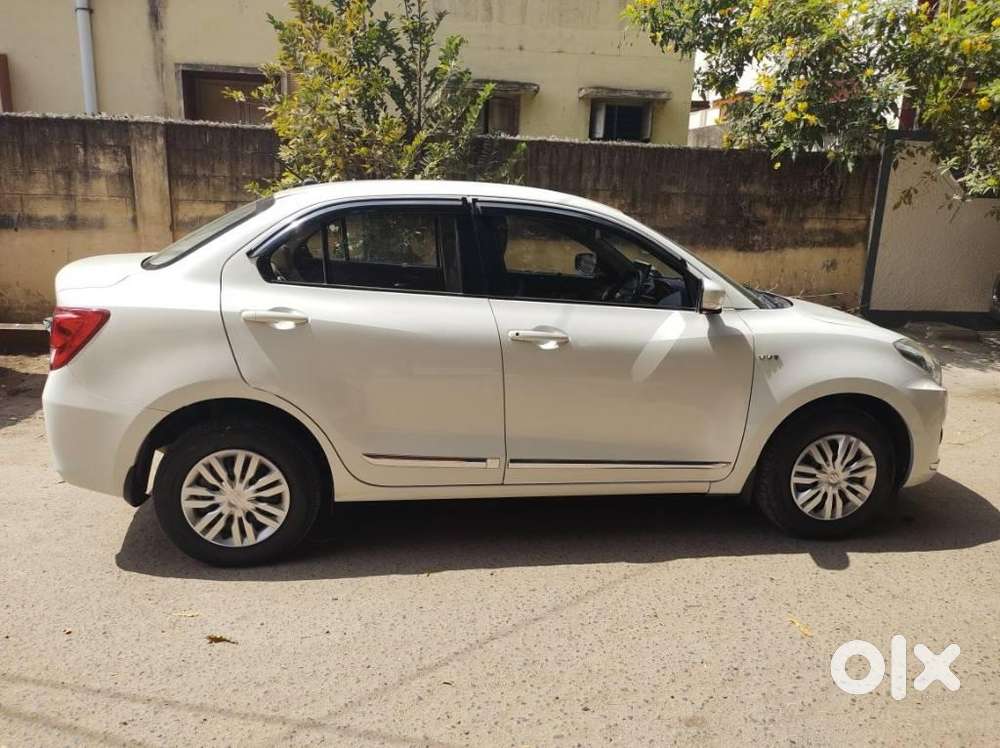 Maruti Suzuki Dzire 1.2 Vxi Amt, 2018, Petrol