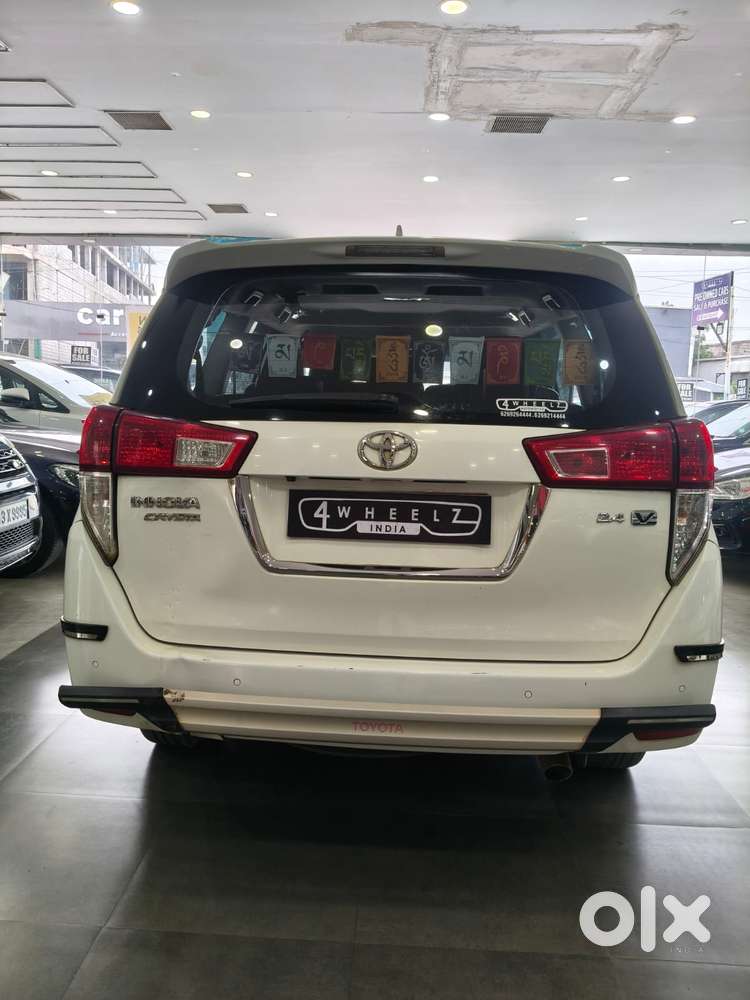 Toyota Innova Crysta 2.4 V, 2023, Diesel