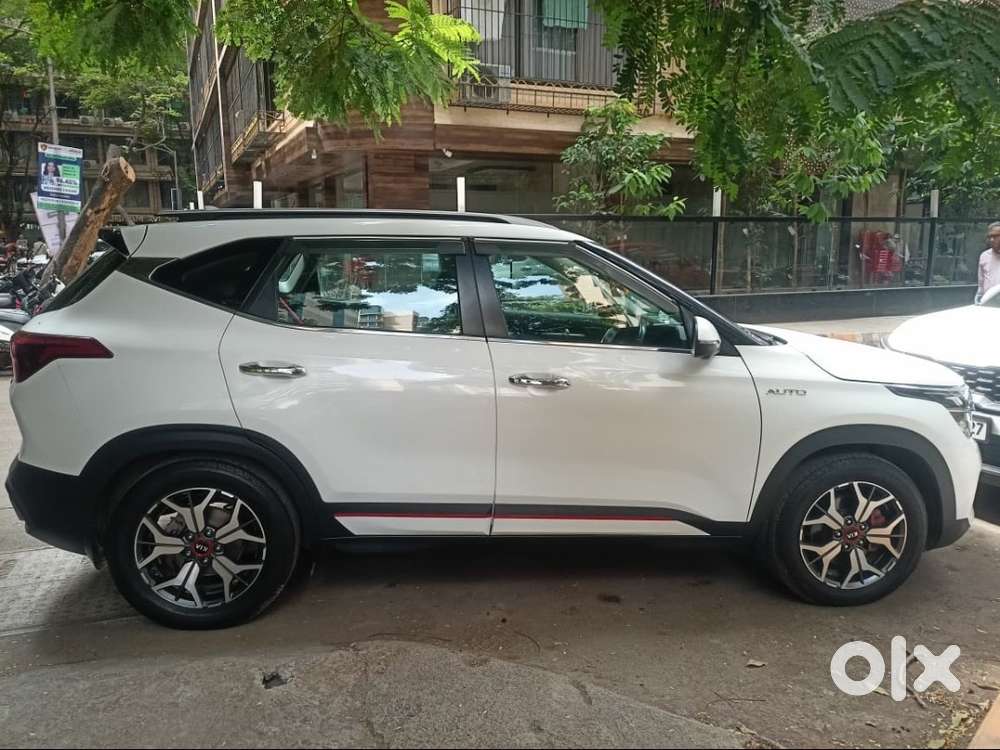 Kia Seltos White Colour