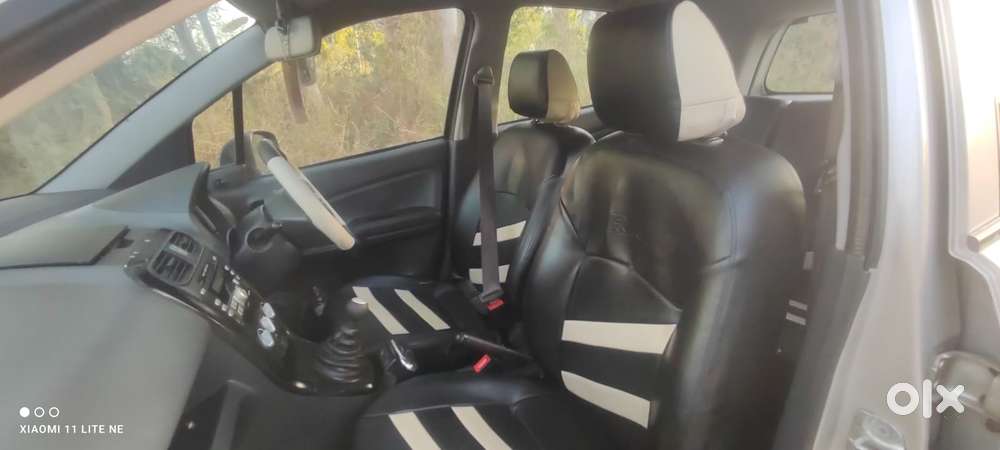 Maruti Suzuki Ritz Lxi, 2013, Petrol