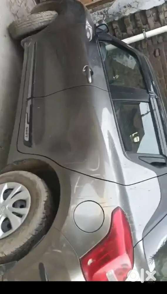 Maruti Suzuki Swift 2023 Petrol Well Maintained
