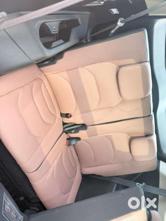 Mg Hector Plus Savvy Pro 1.5 Turbo Petrol Cvt 7 Str Dual Tone, 2024,..