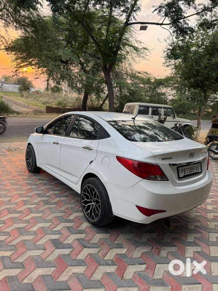 Hyundai Verna 2016 Diesel Well Maintained