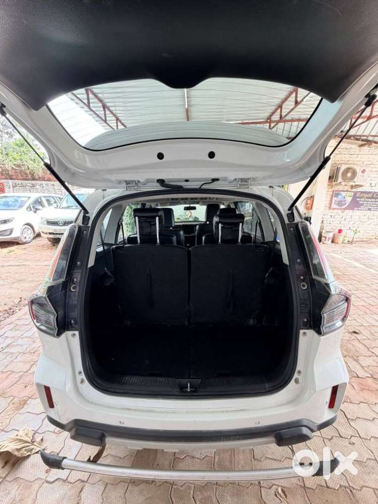 Maruti Suzuki Xl6 1.5 Zeta Mt, 2023, Petrol
