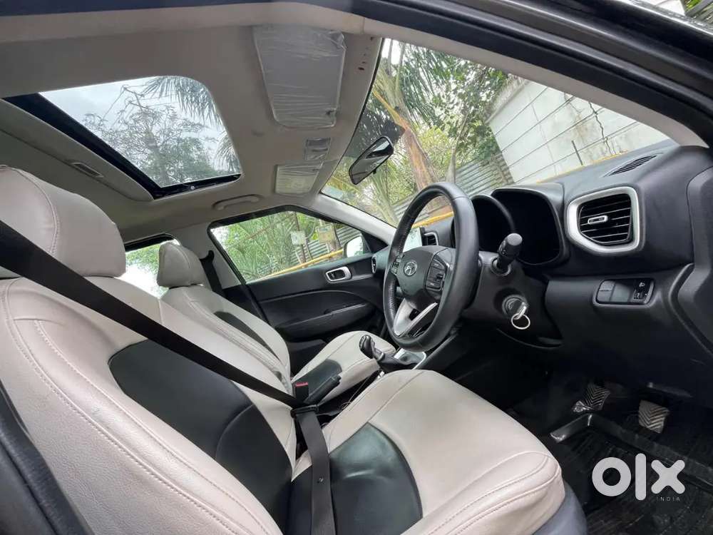 Venue Sx Turbo With Sunroof 2020 December Model