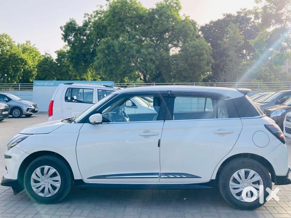 Maruti Suzuki New-gen Swift Vxi, 2024, Petrol