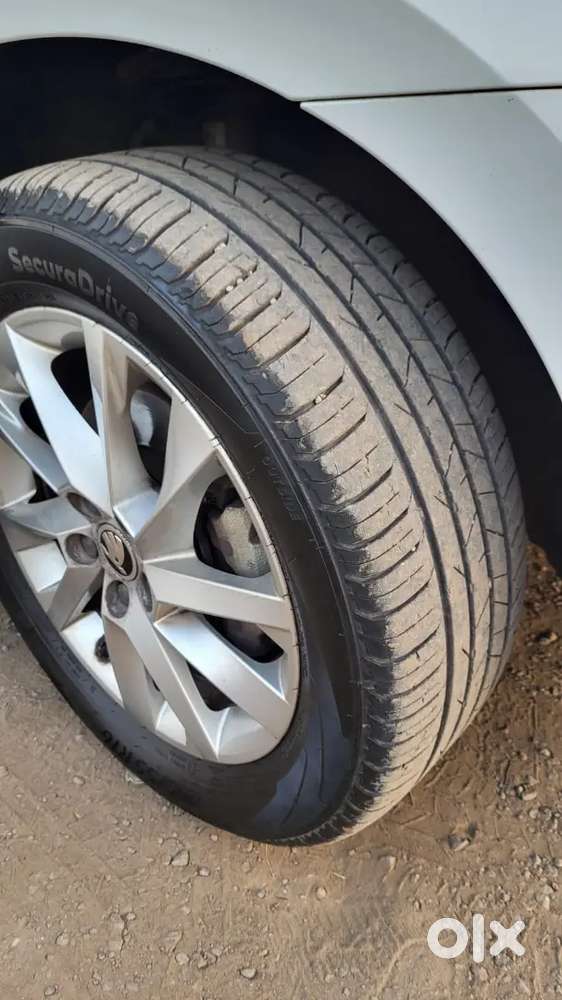 Skoda Slavia 2023 Petrol Automatic 25000 Km Driven Button Start