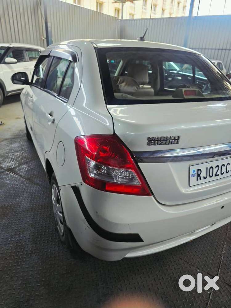 Maruti Suzuki Swift Dzire 1.2 Vxi Bsiv, 2015, Petrol
