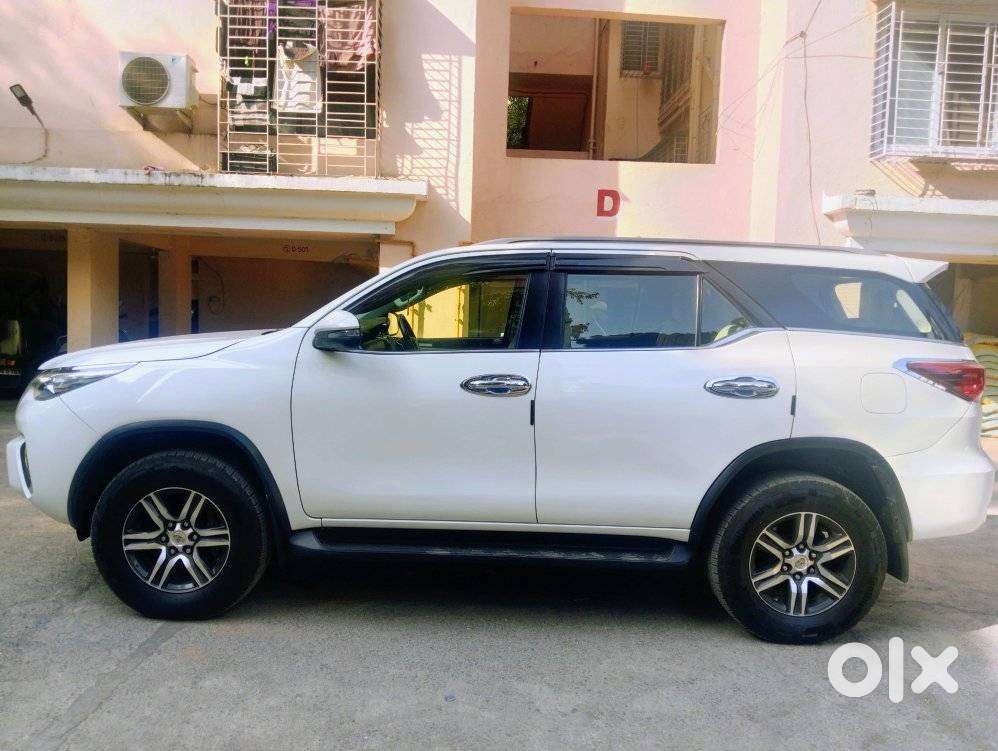 Toyota Fortuner 4x2 At 2.8 Diesel, 2021, Diesel