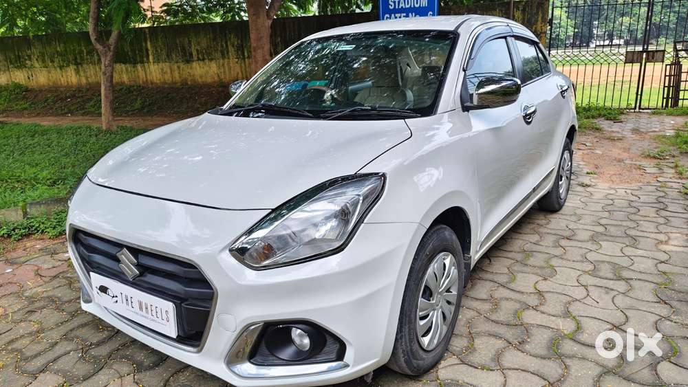 Maruti Suzuki Dzire 1.2 Vxi, 2022, Petrol
