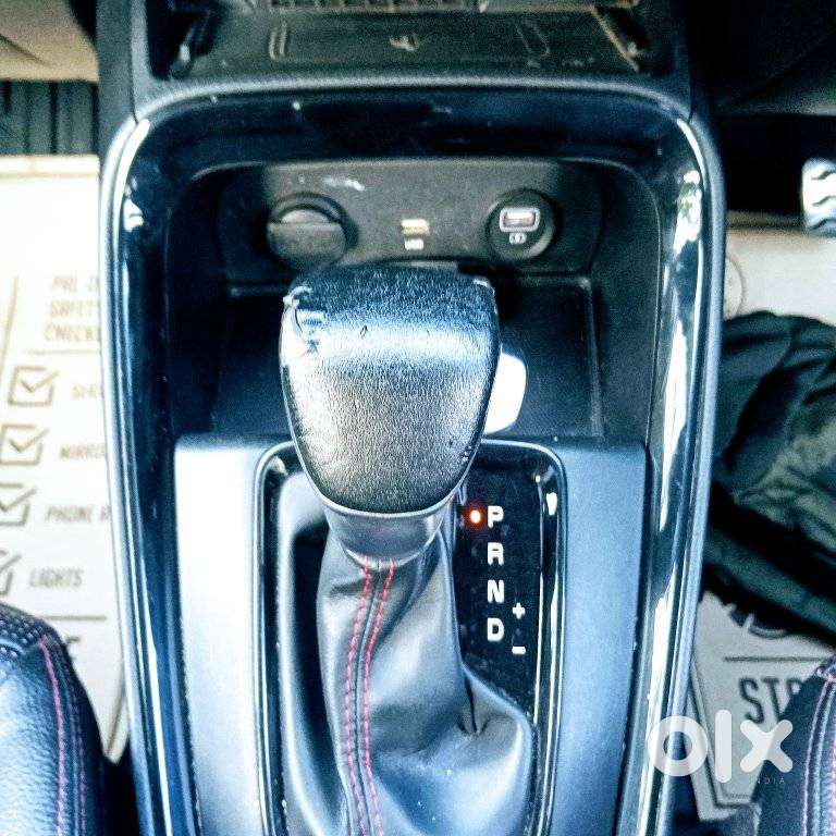 Kia Sonet Gtx Plus Dct, 2021, Petrol