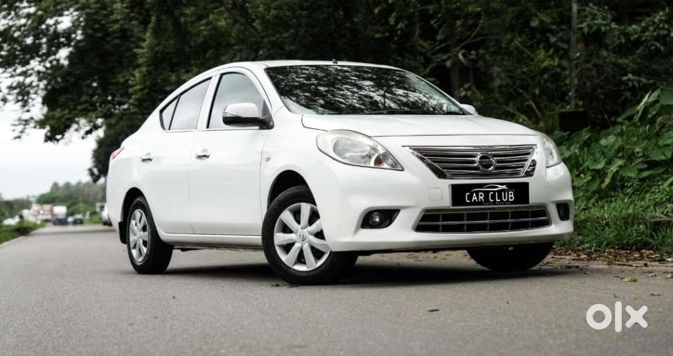 Nissan Sunny, 2015, Petrol