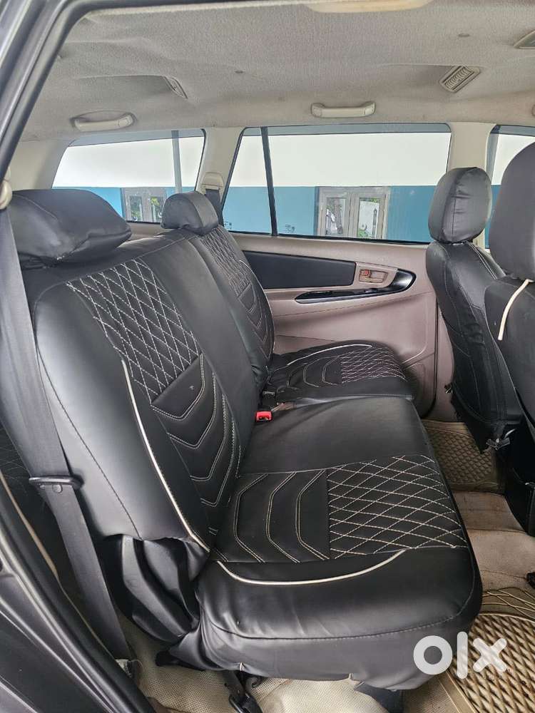 Toyota Innova 2.5 G (diesel) 8 Seater, 2015, Diesel