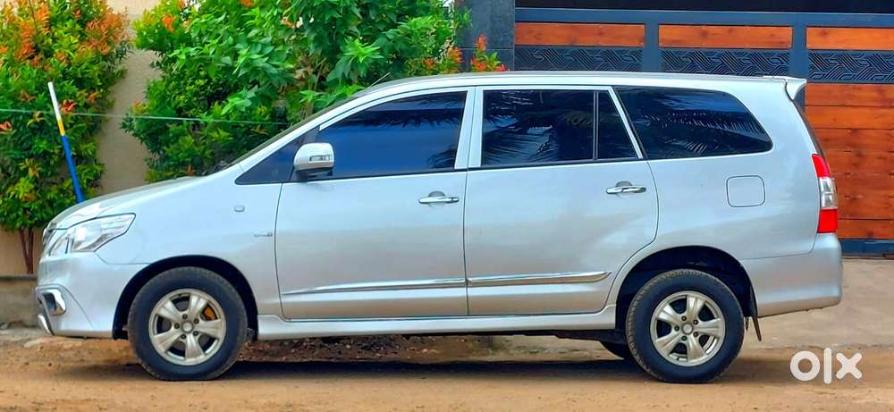 Toyota Innova 2.5 G (diesel) 8 Seater, 2012, Diesel