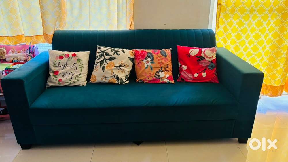 3 seated sofa - Execllete condition- 1 year old